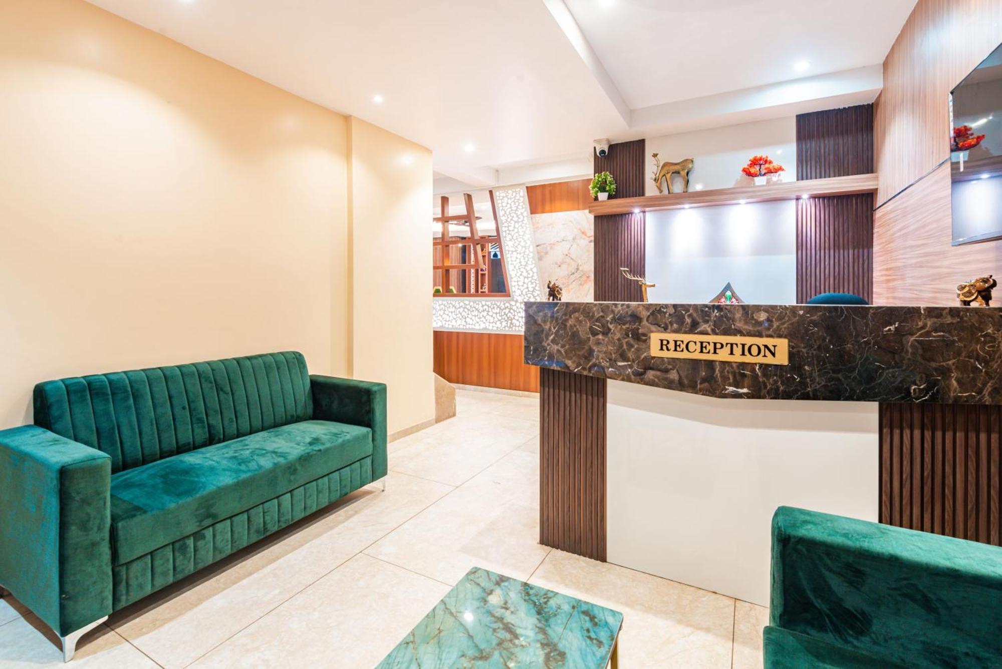 Lemon Wood Suites Пюн Екстериор снимка