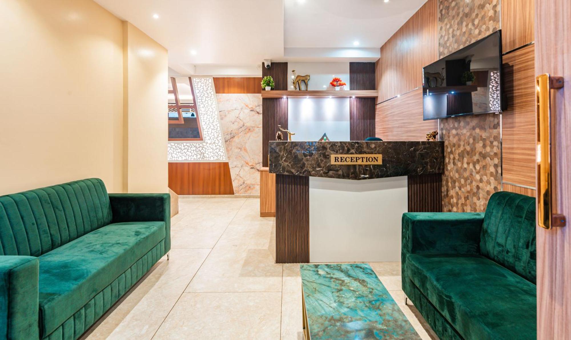 Lemon Wood Suites Пюн Екстериор снимка