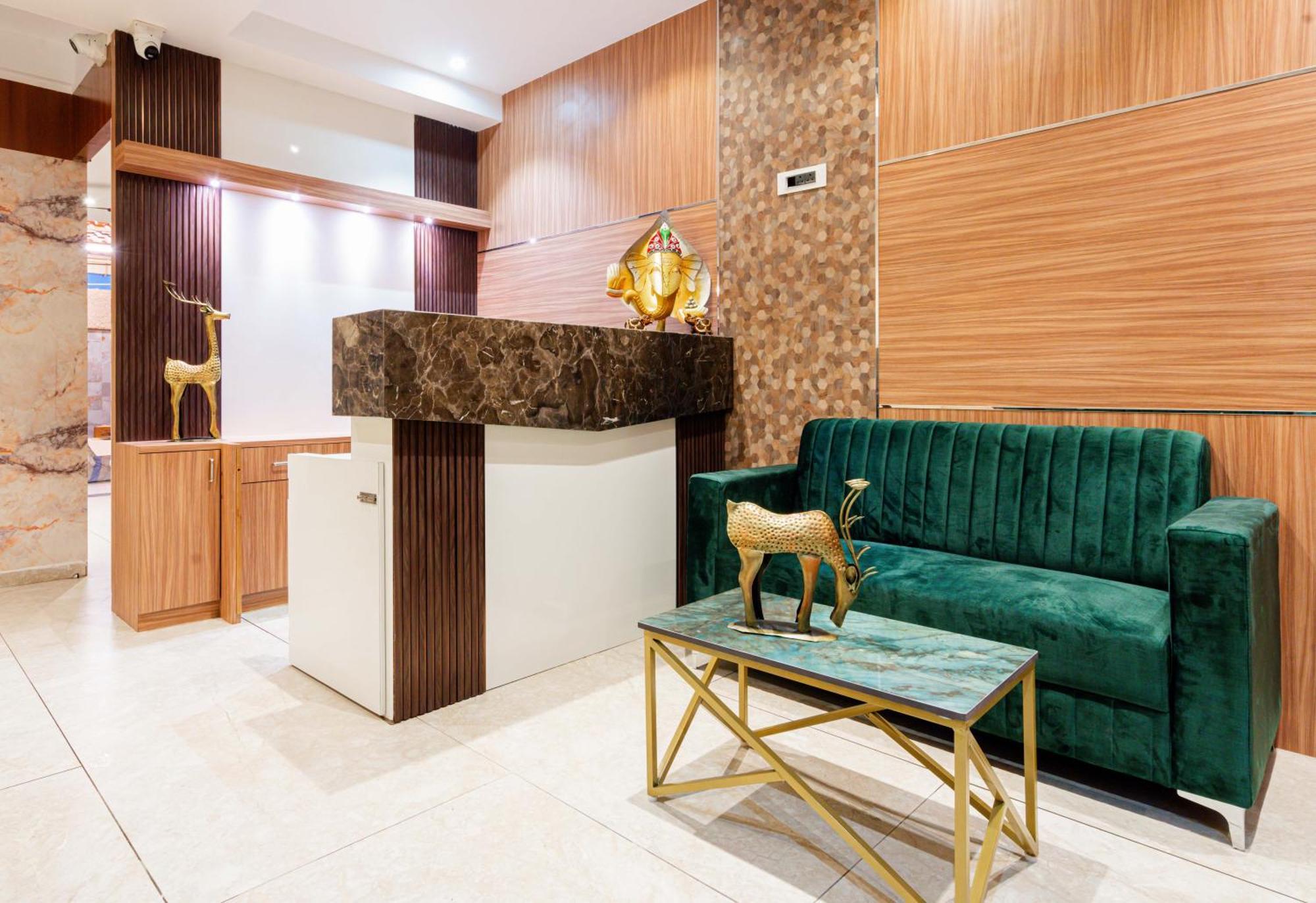 Lemon Wood Suites Пюн Екстериор снимка