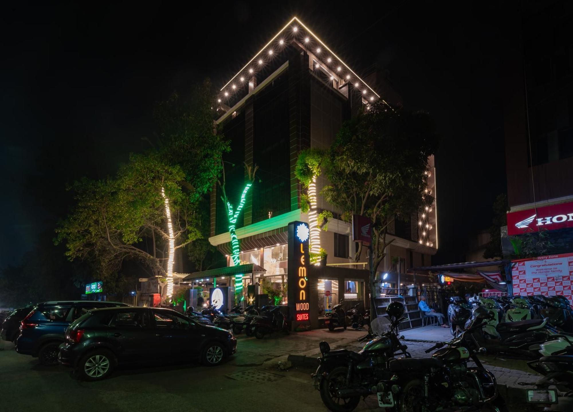 Lemon Wood Suites Пюн Екстериор снимка