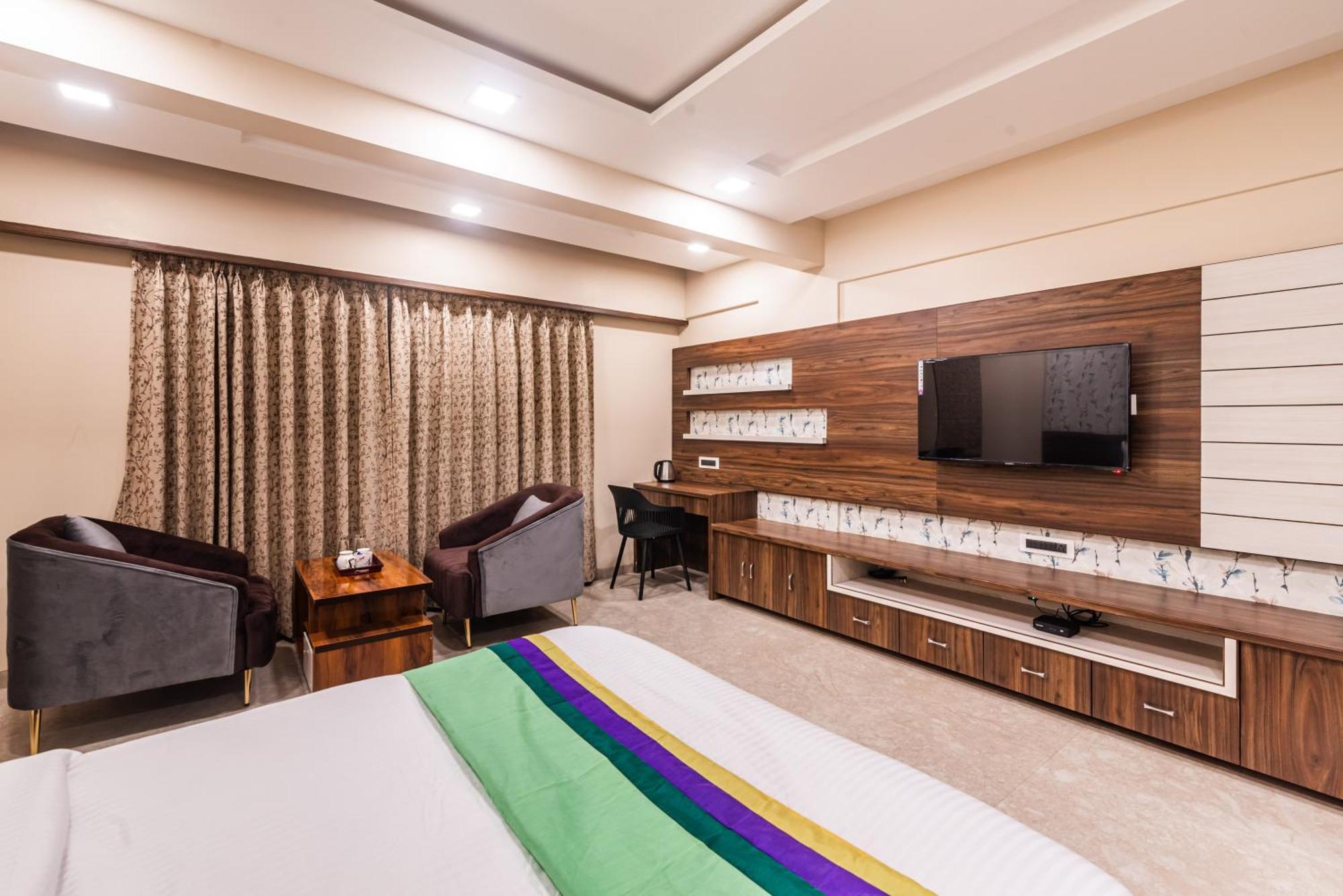 Lemon Wood Suites Пюн Екстериор снимка